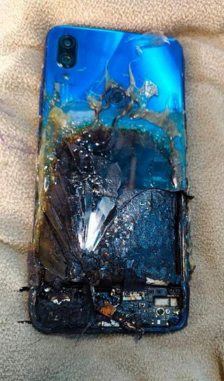 Производитель классно "отмазался" по поводу воспламенившегося смартфона Redmi Note 7S